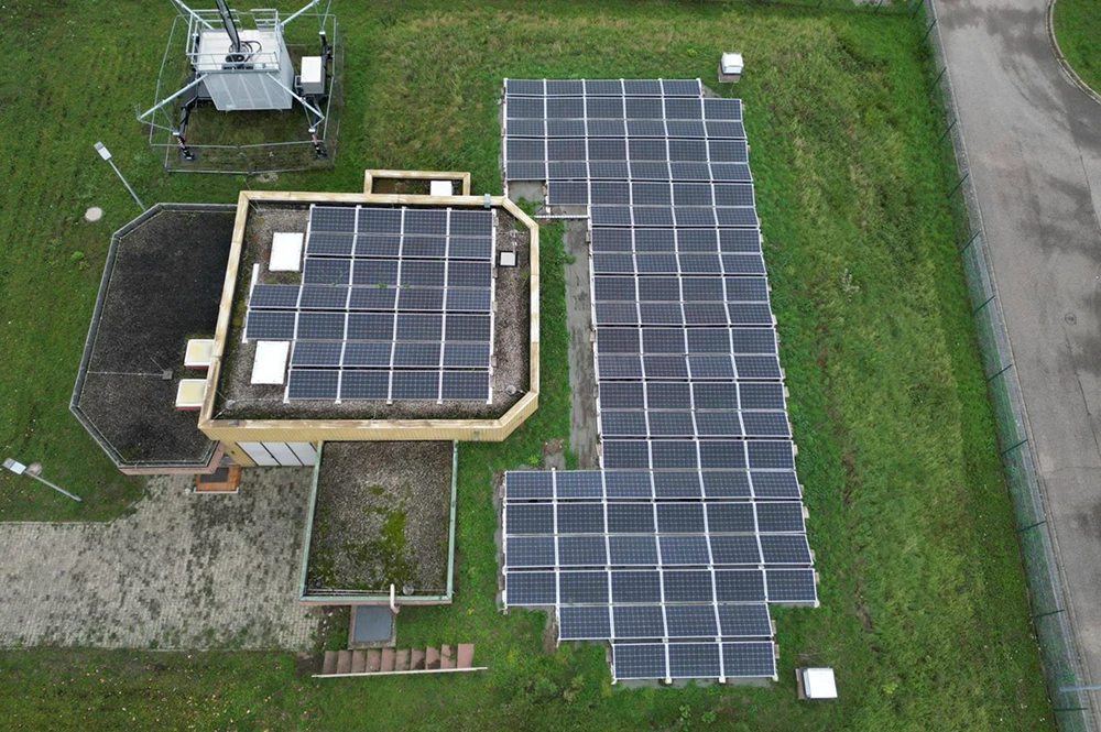 Photovoltaikanlage bei einem Wasserwerk von dem Experten für Photovoltaikanlagen Bastian-Schmidt-GmbH aus Ötigheim.